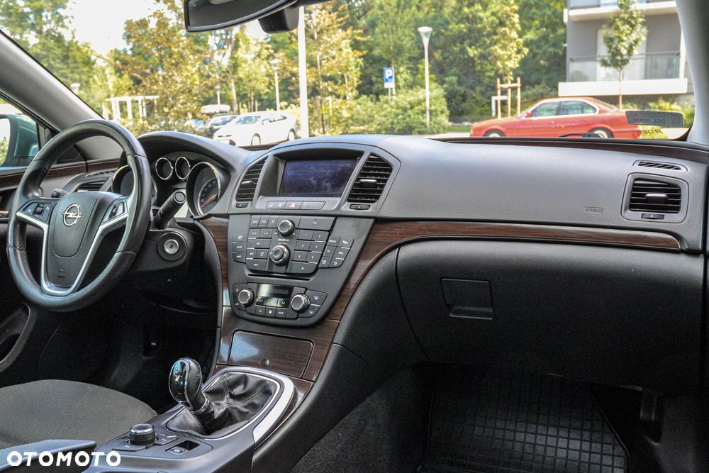 Opel Insignia - 10