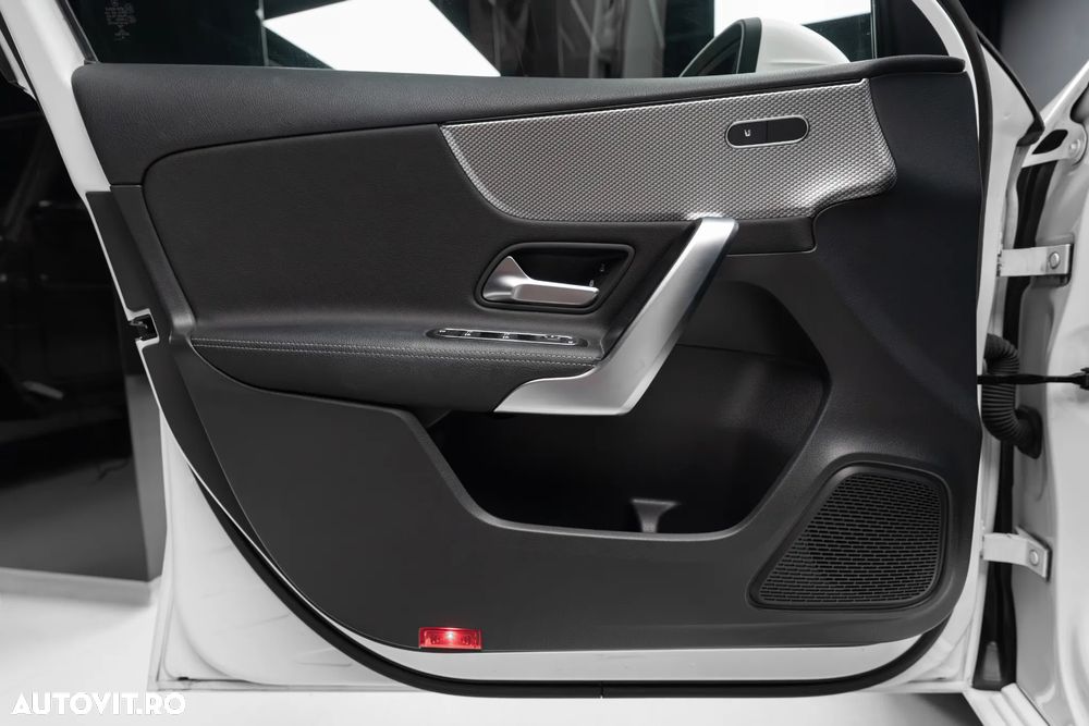 Mercedes-Benz A 220 7G-DCT - 11