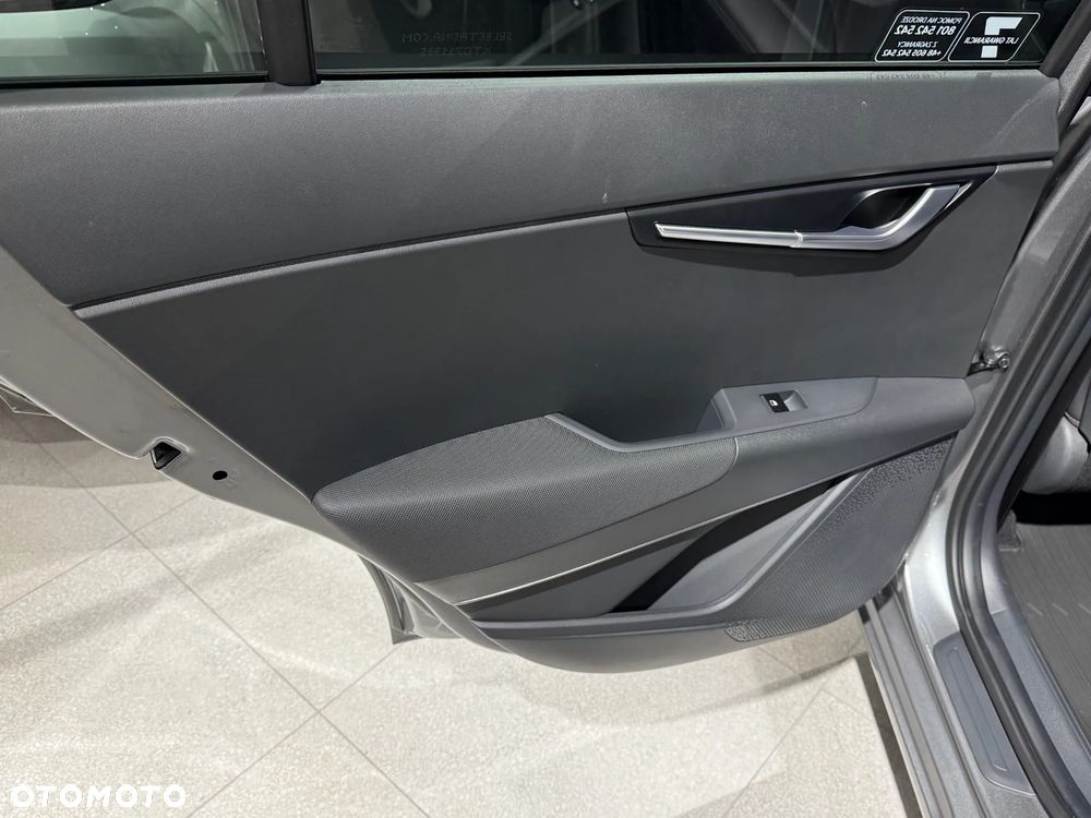 Kia Niro 1.6 GDI Hybrid L - 11