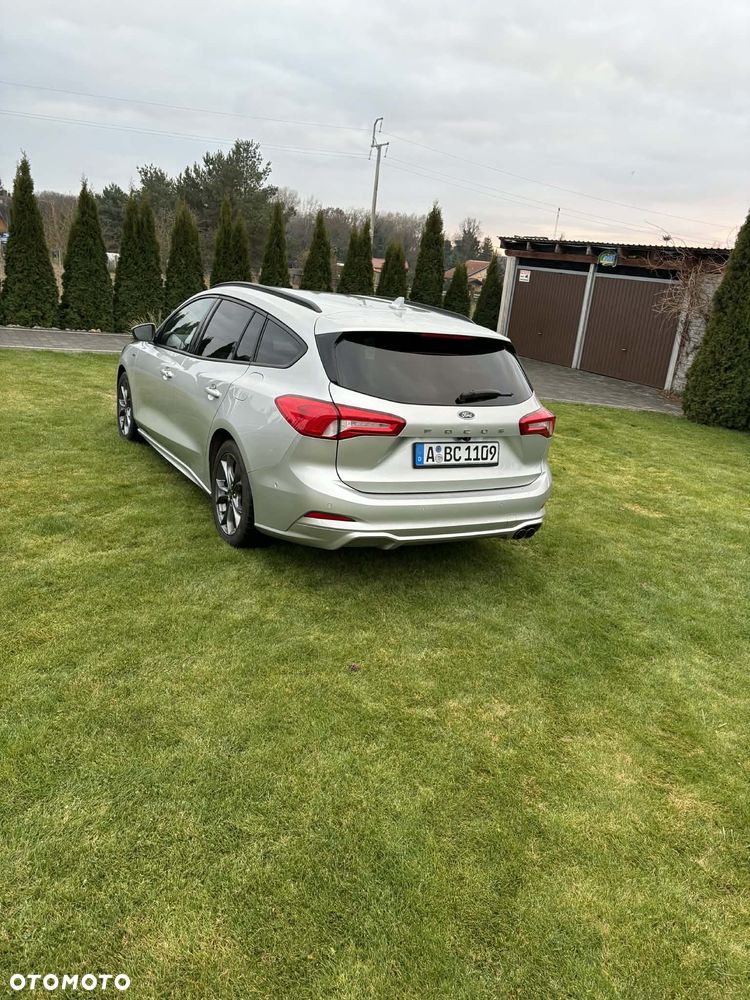 Ford Focus 1.5 EcoBoost ST-Line - 5