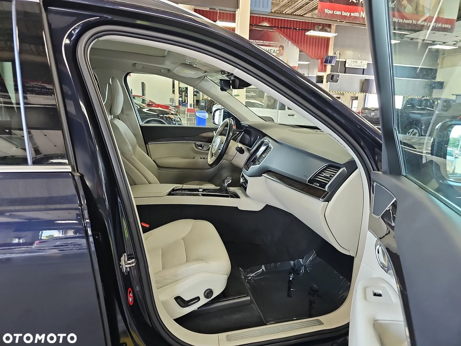 Volvo XC 90 T6 AWD Momentum 7os - 14