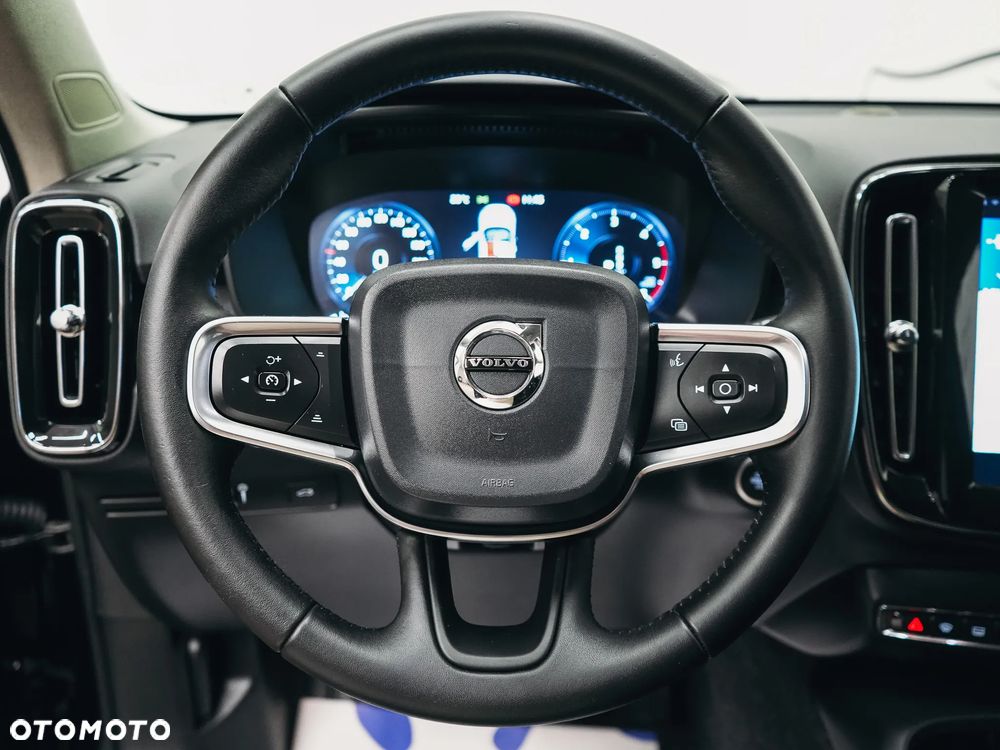 Volvo XC 40 D3 Momentum - 19