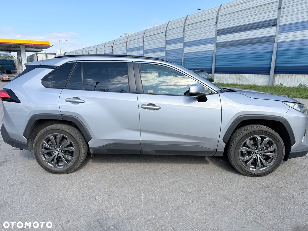 Toyota RAV4 - 6