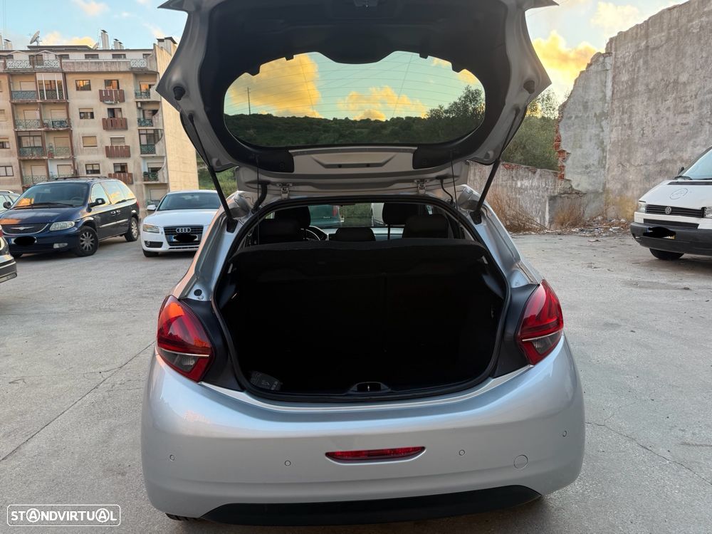 Peugeot 208 1.2 PureTech Active - 5