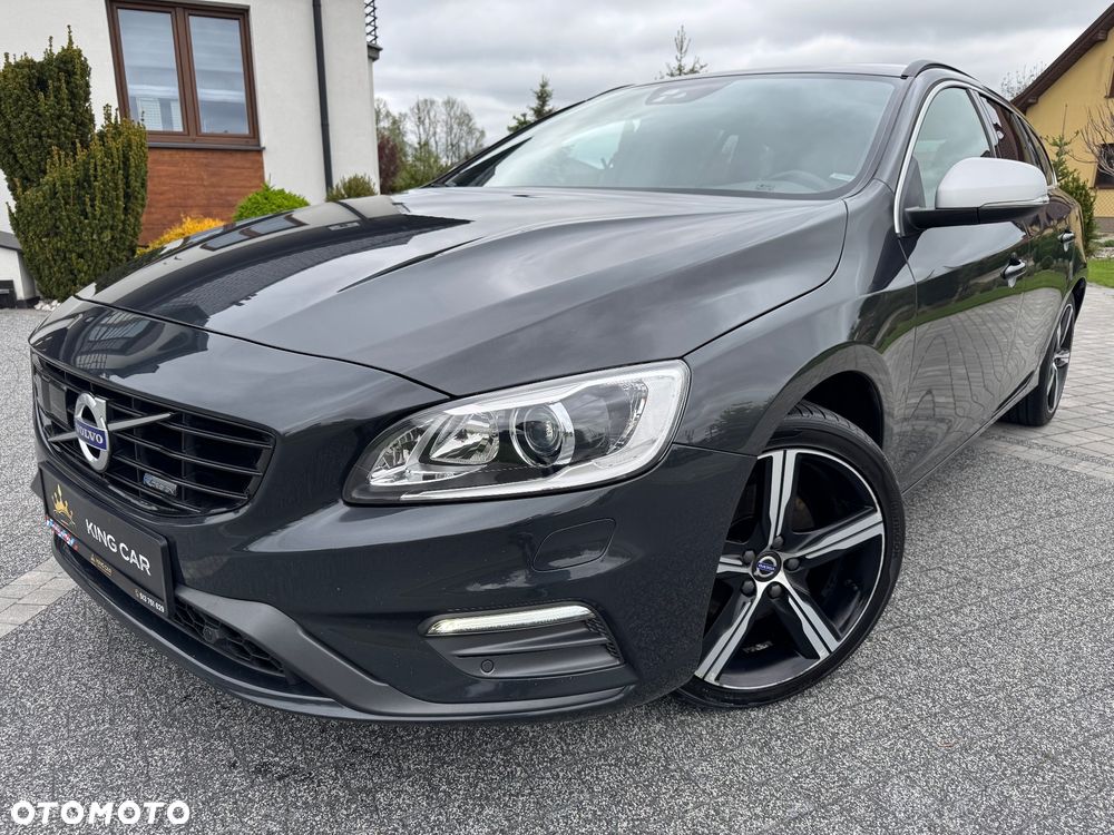 Volvo V60 D3 Drive-E R-Design Momentum - 1