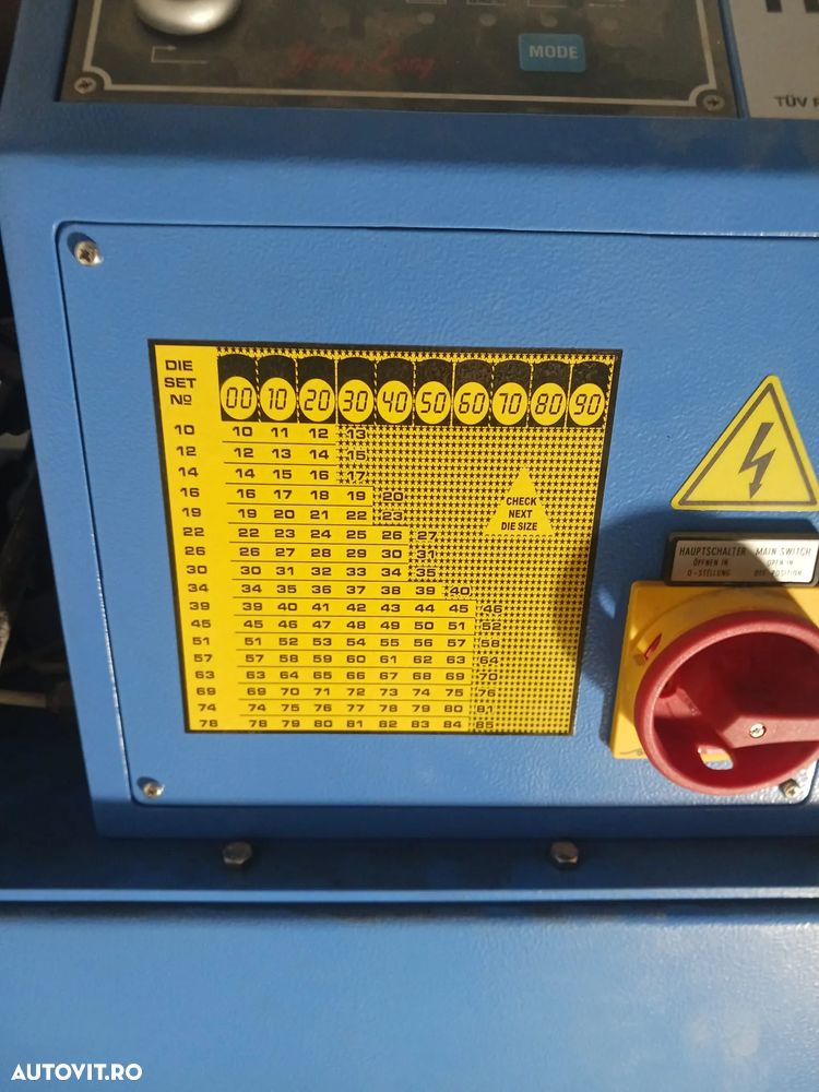Alta Masina de sertizat Uniflex YL - 20 S - 1