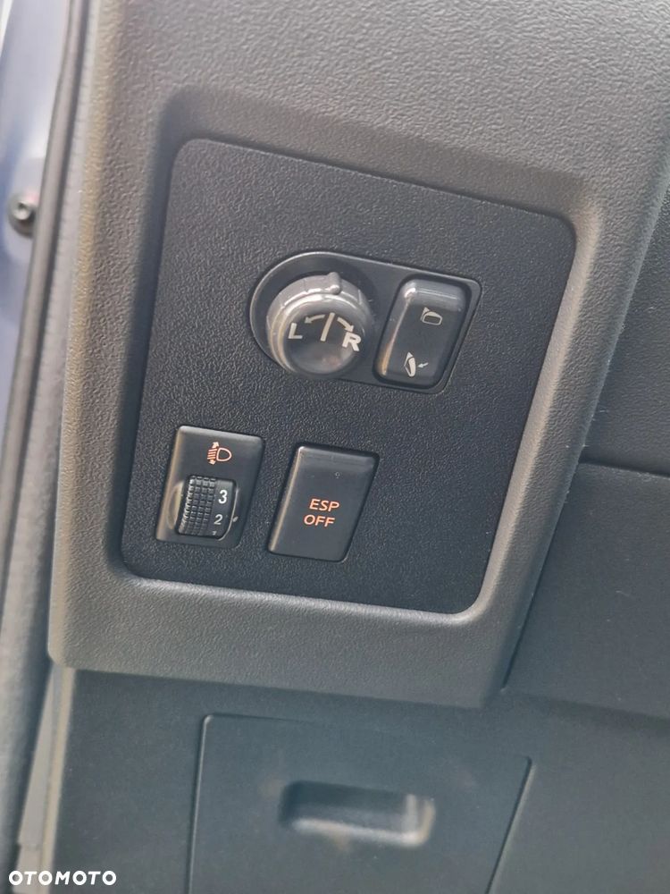 Nissan Qashqai 2.0 4 x 4 tekna - 10