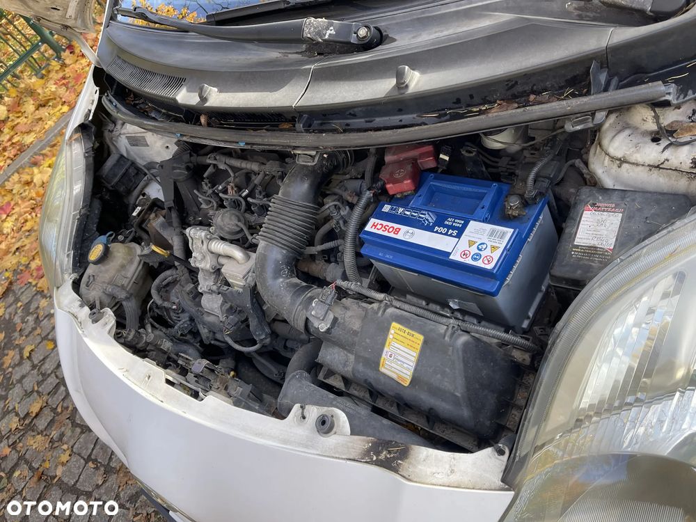 Toyota Yaris - 24