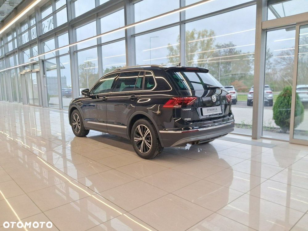 Volkswagen Tiguan - 5