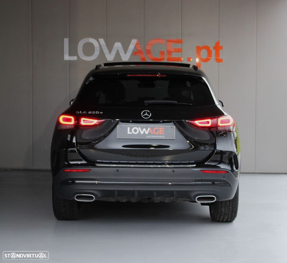 Mercedes-Benz GLA 250 e 8G-DCT AMG Line - 12