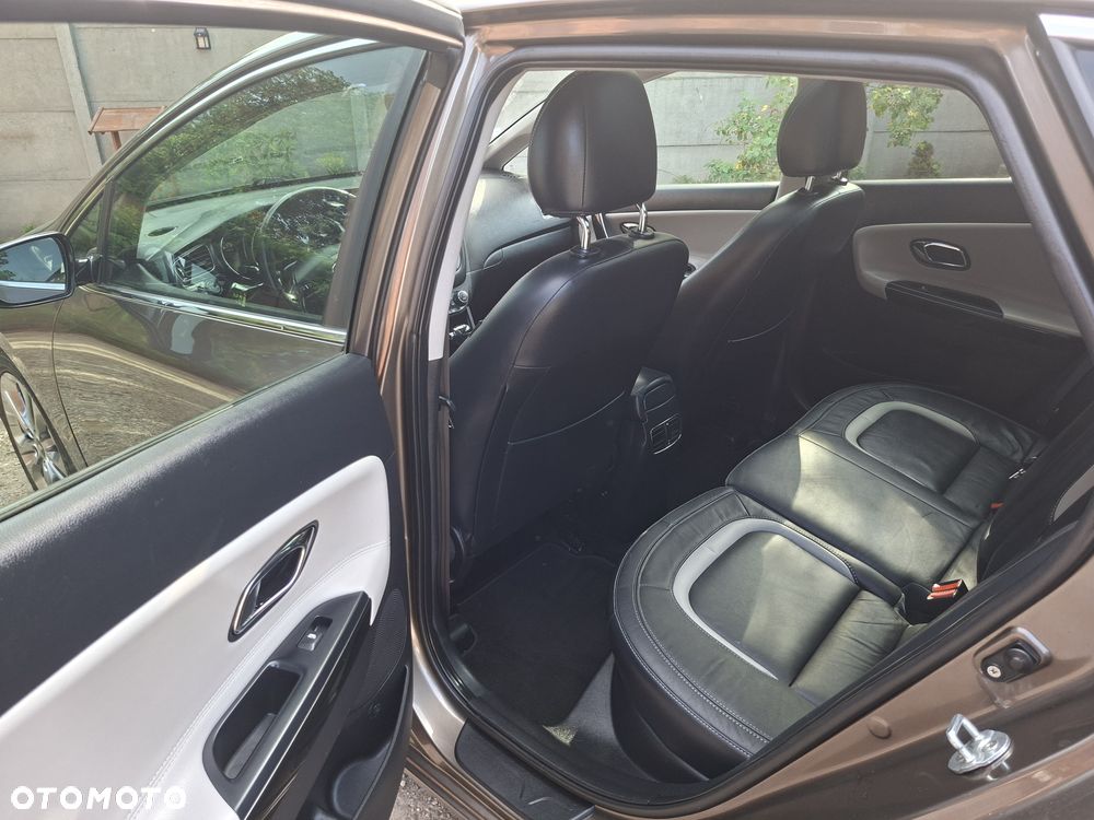 Kia Ceed 1.6 GDI DCT Platinum Edition - 17