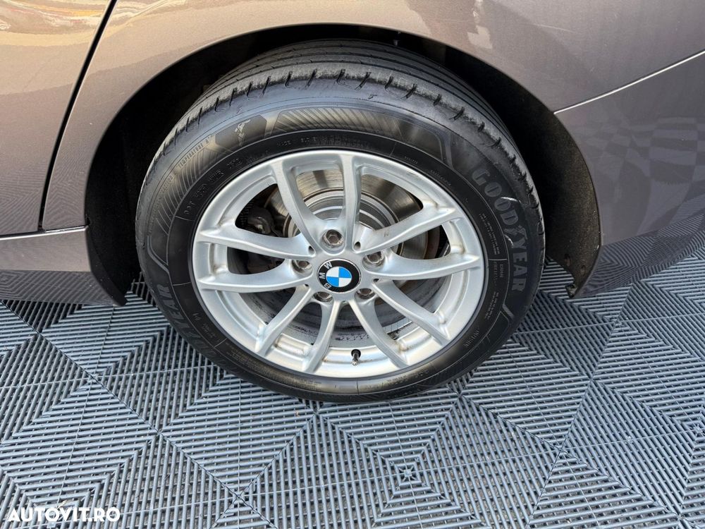 BMW Seria 1 - 12