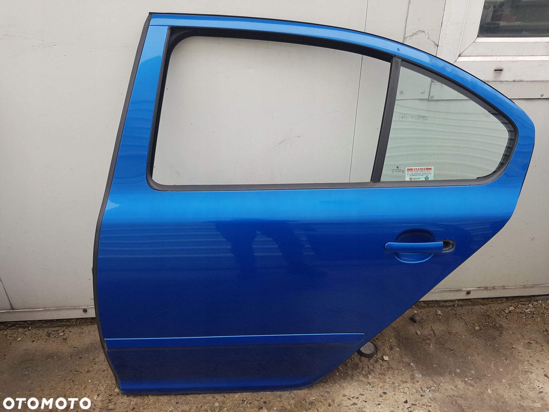OCTAVIA 2 II 04-08r VRS HB DRZWI LEWE TYŁ 9463 - 1