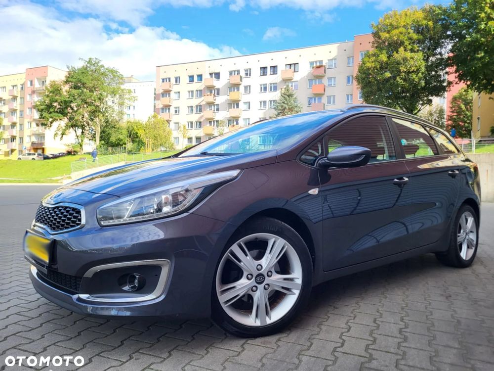 Kia Ceed 1.6 CRDi 136 ISG Edition 7 - 3