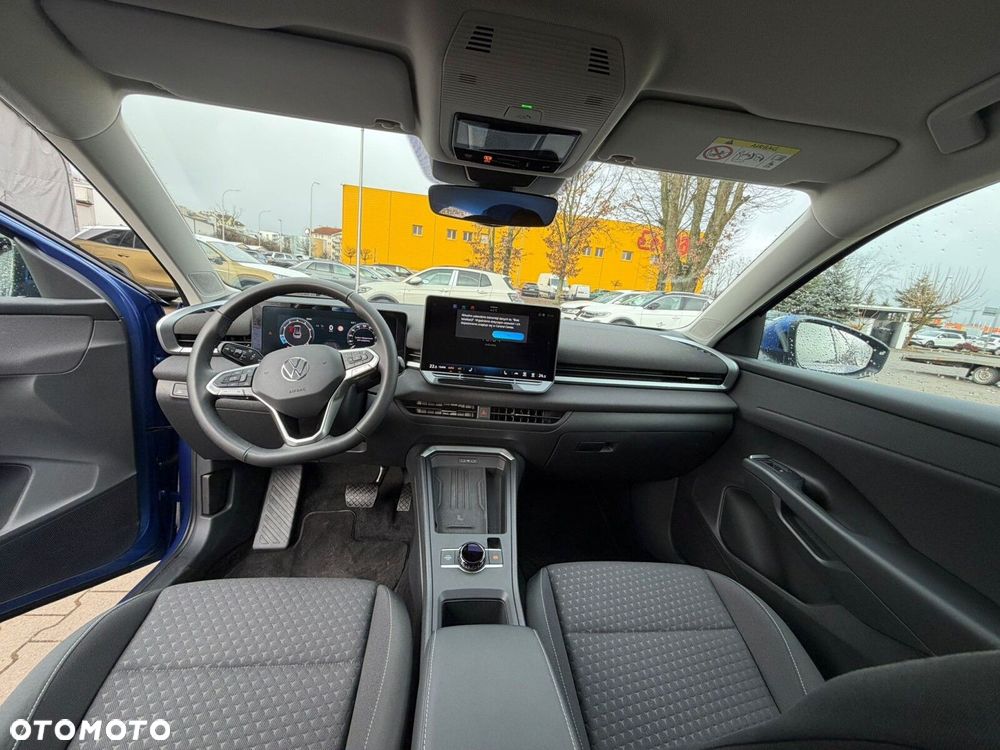 Volkswagen T-Roc - 5