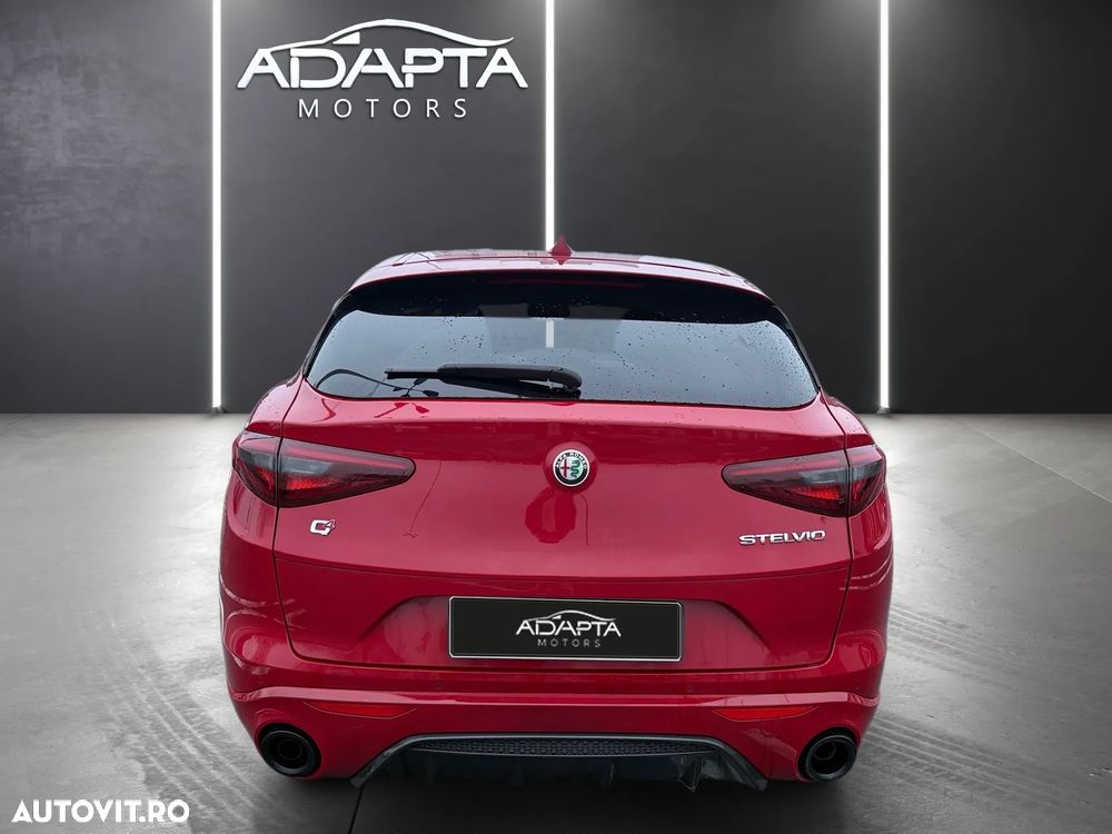 Alfa Romeo Stelvio 2.0 Turbo AWD AT8 Veloce - 6