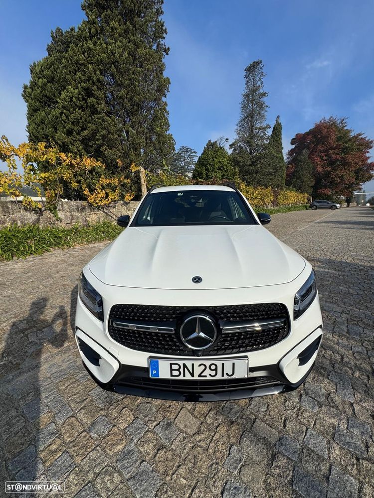Mercedes-Benz GLB 200 d AMG Line - 1