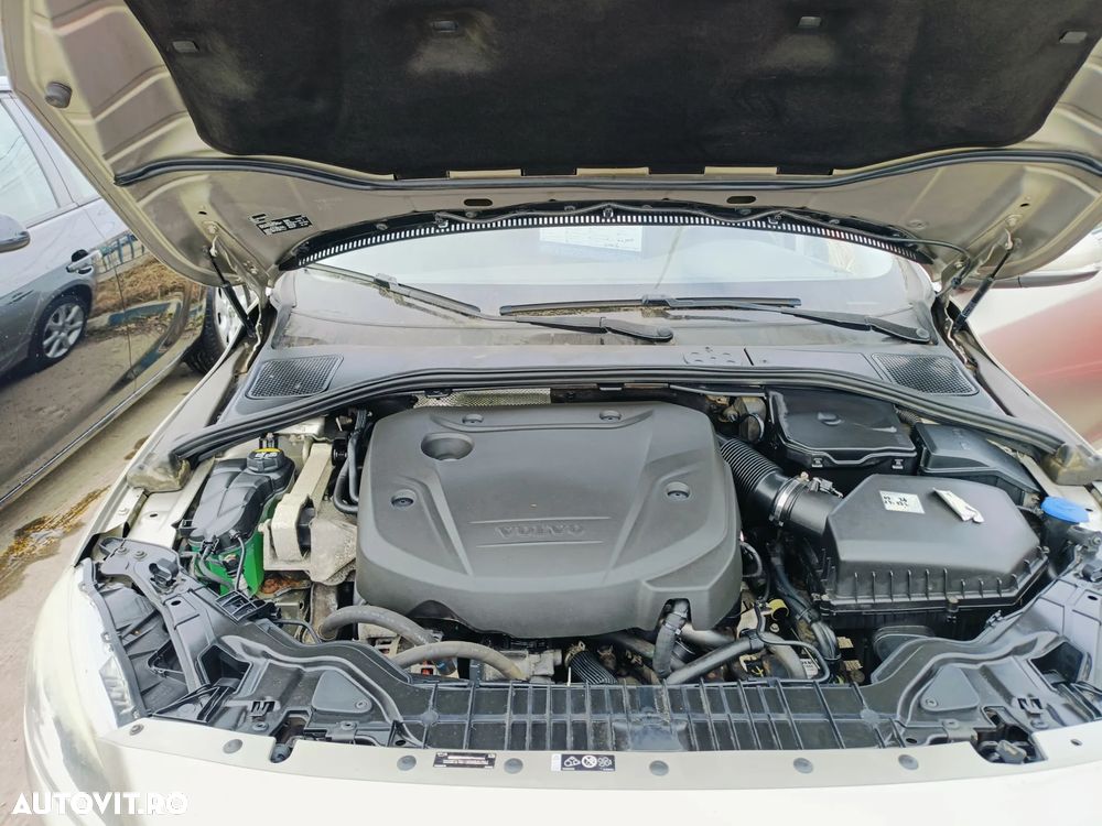 Volvo V60 D2 Geartronic Momentum - 9