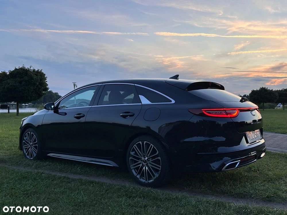 Kia ProCeed 1.6 CRDi DCT7 SCR GT LINE - 4