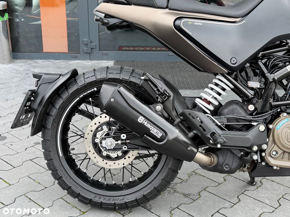 Husqvarna Svartpilen - 6