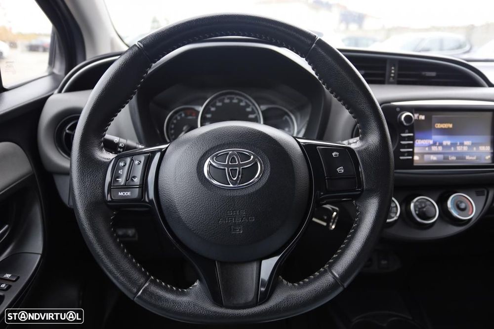 Toyota Yaris 1.0 VVT-i Exclusive - 11