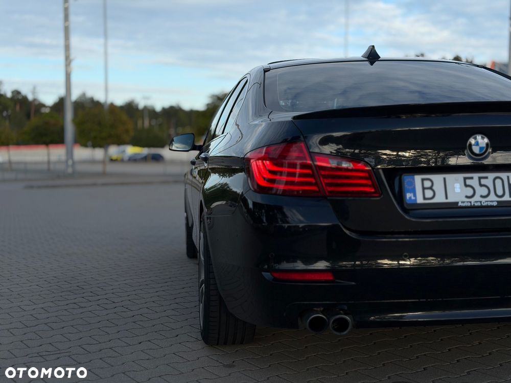 BMW Seria 5 528i xDrive - 6