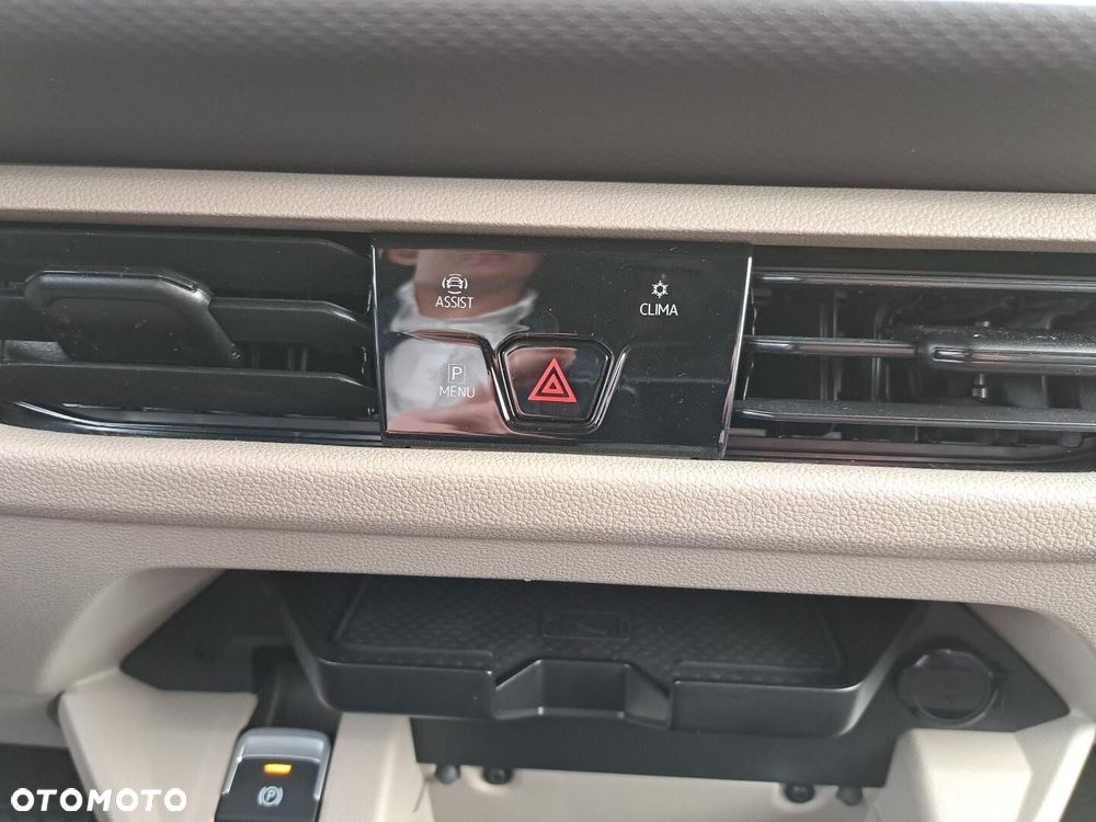 Volkswagen Multivan - 27