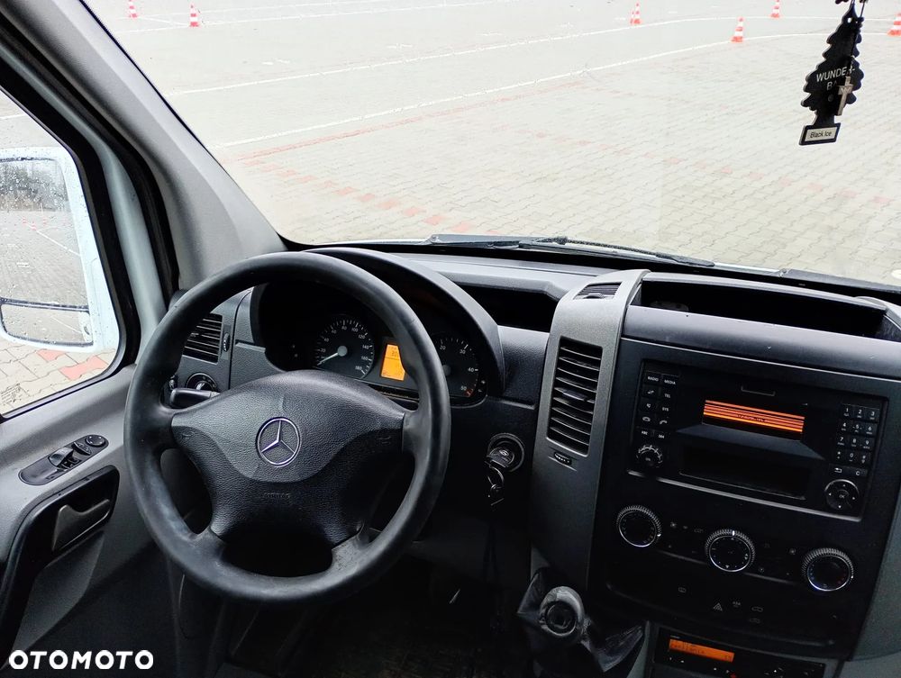 Mercedes-Benz SPRINTER - 8