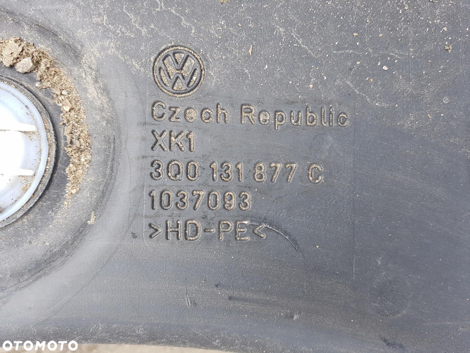 SKODA SUPERB 3 III 15-19r ZBIORNIK ADBLUE POMPKA 3Q0131877C - 3
