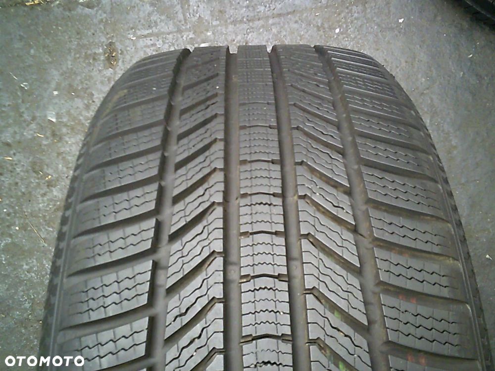 CONTINENTAL WinterContact TS870P 225/40R18 8mm 2022 - 1
