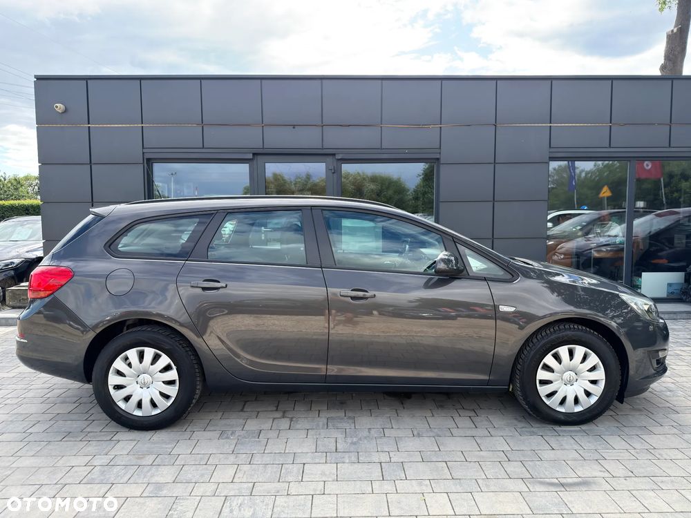 Opel Astra 1.4 Cosmo - 22