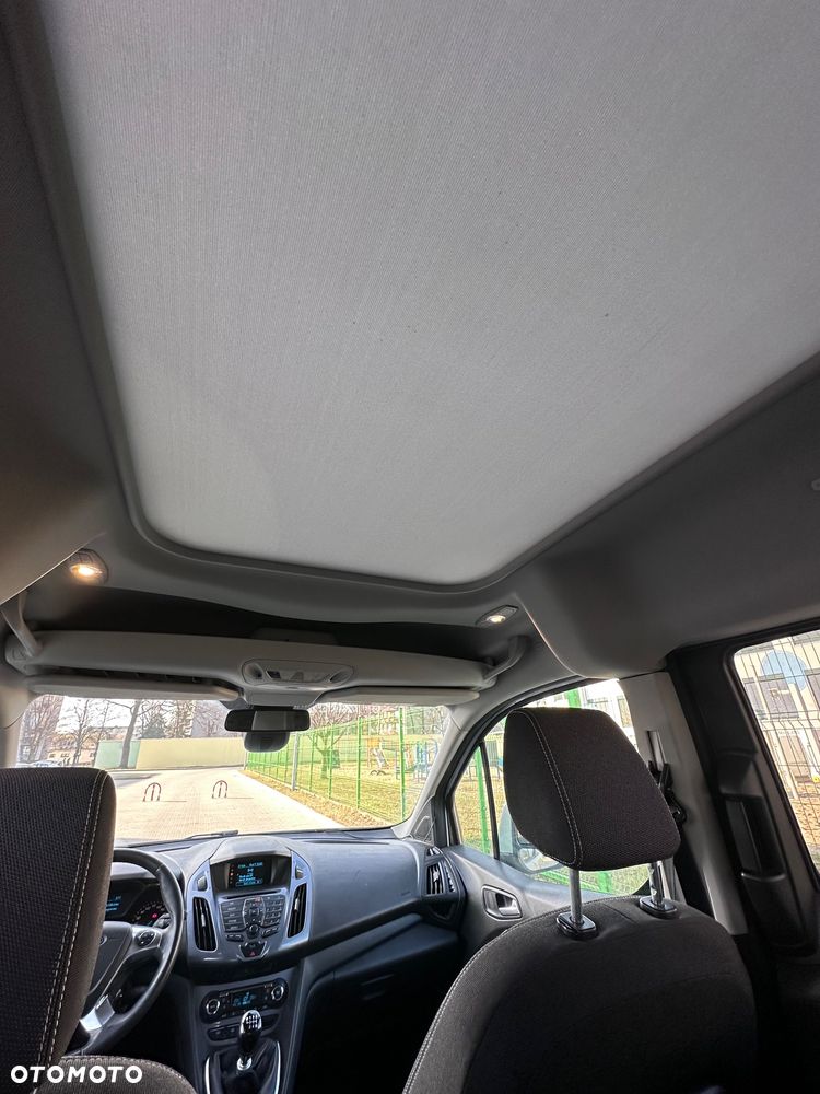 Ford Tourneo Connect 1.5 TDCi Start-Stop Titanium - 26