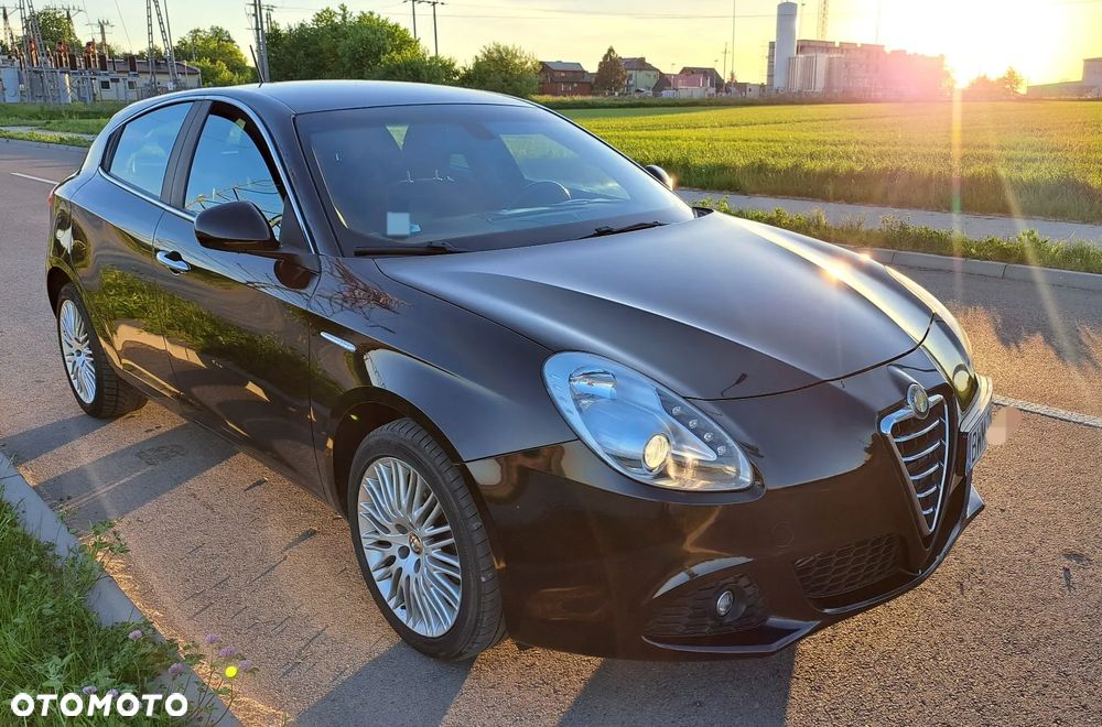 Alfa Romeo Giulietta 1.6 JTDM Distinctive - 1