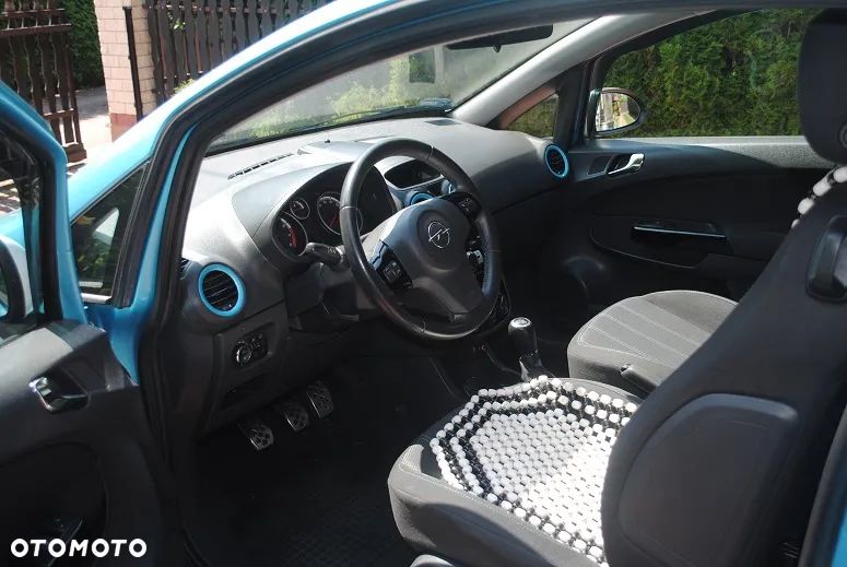 Opel Corsa - 11