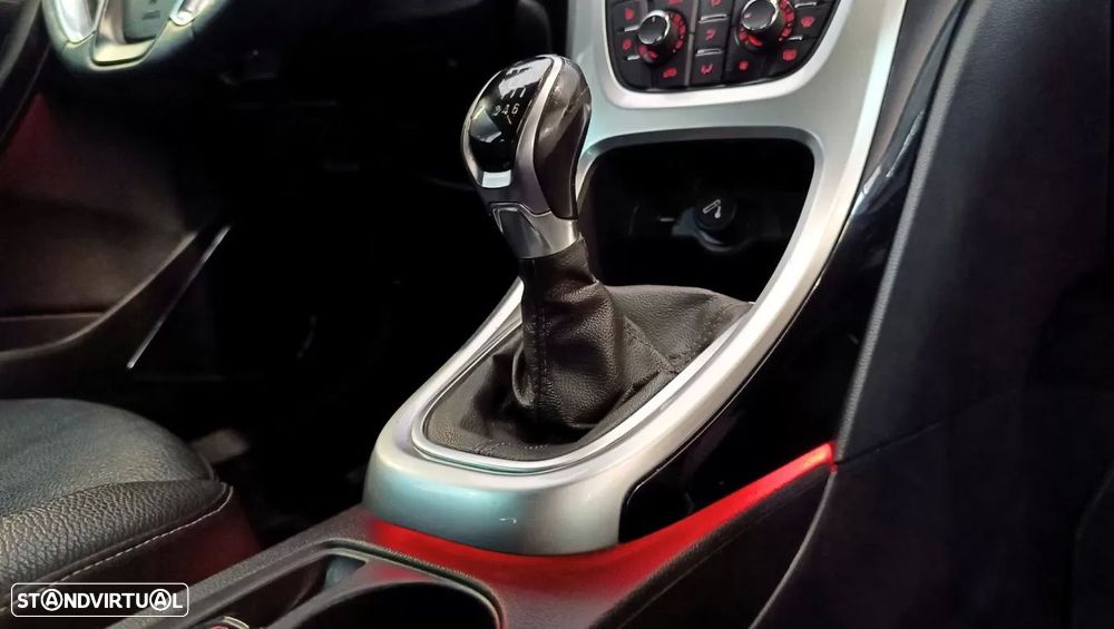 Opel Astra GTC 1.6 CDTi S/S - 34