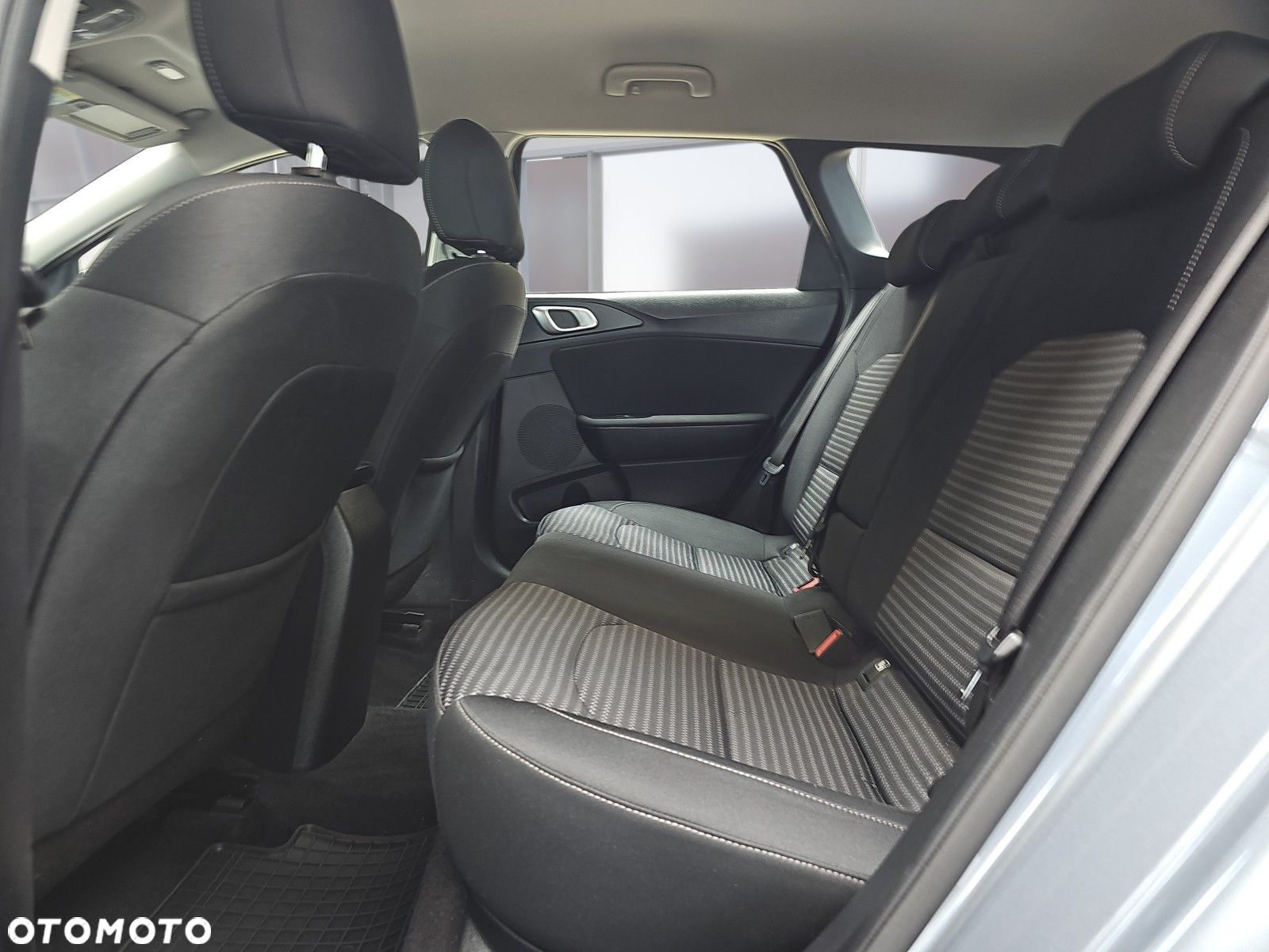 Kia Ceed 1.5 T-GDI M - 21