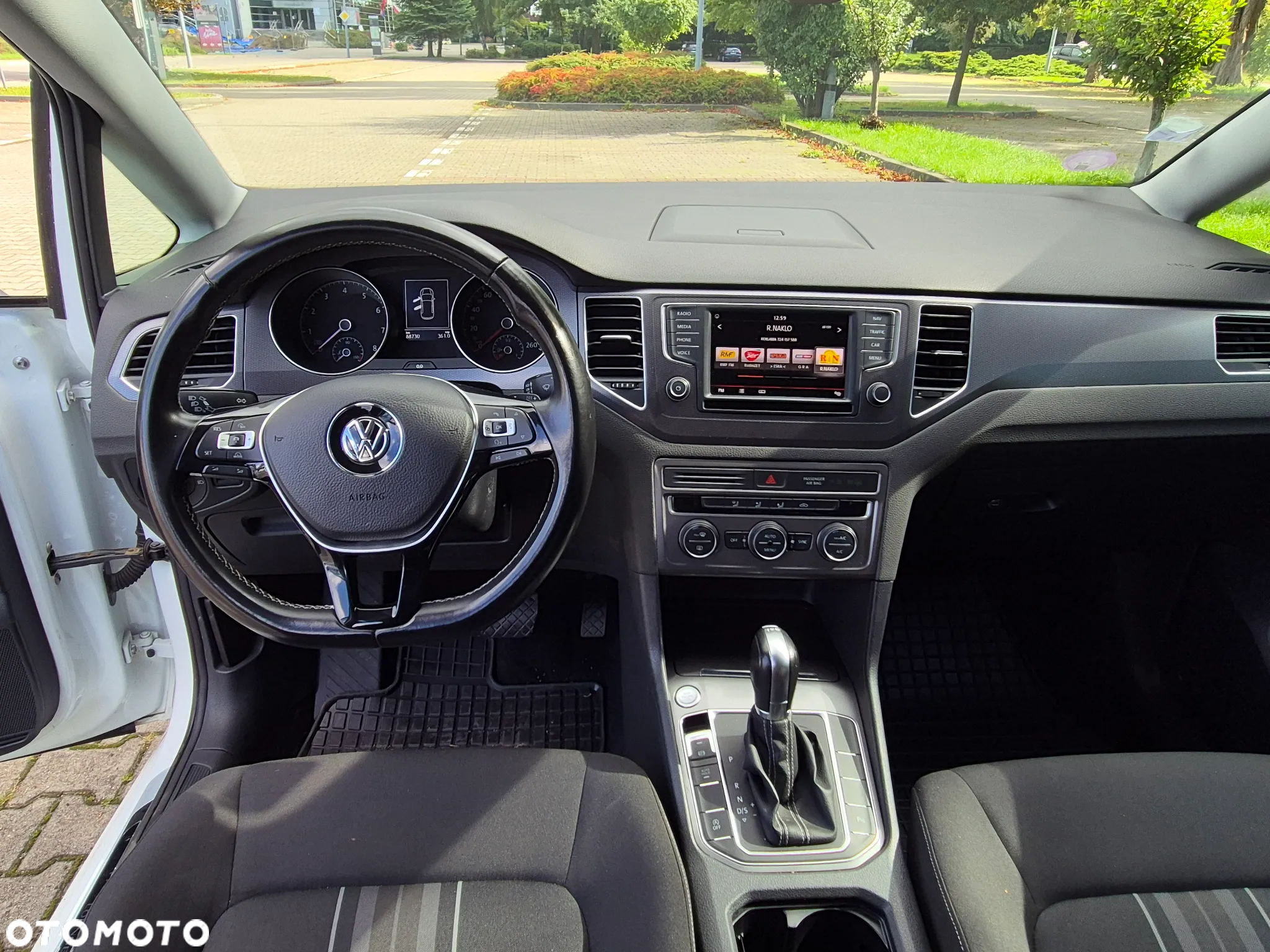 Volkswagen Golf Sportsvan 1.4 TSI (BlueMotion Technology) DSG Comfortline - 16