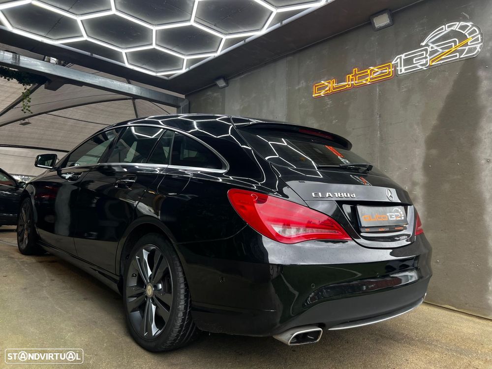 Mercedes-Benz CLA 180 d Shooting Brake - 5