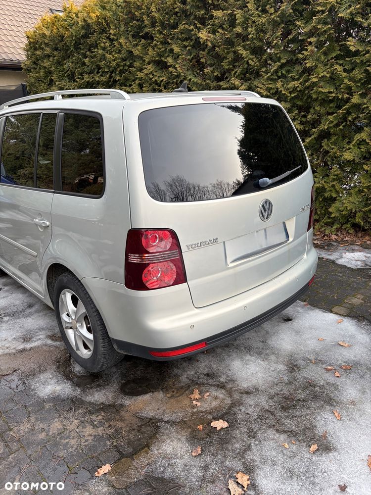 Volkswagen Touran 2.0 TDI DPF Highline - 7