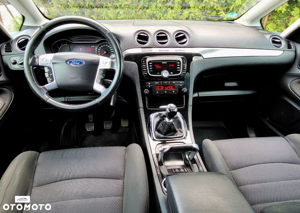 Ford S-Max - 14