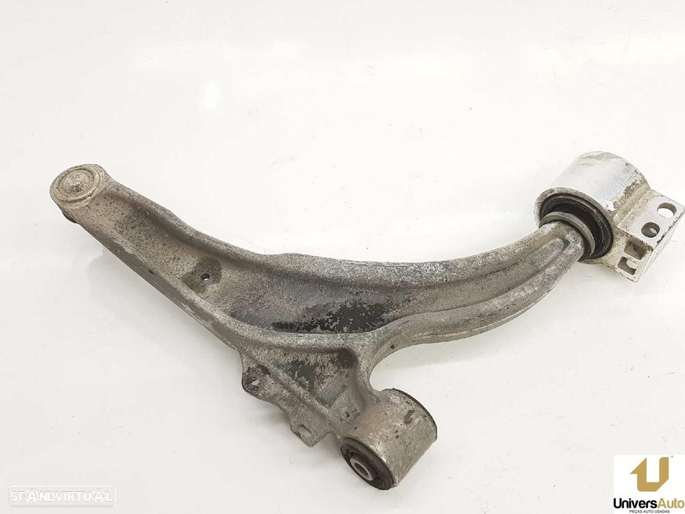 BRAÇO SUSPENSÃO INFERIOR FRONTAL ESQUERDO OPEL ASTRA J 2011 -13321338 - 2