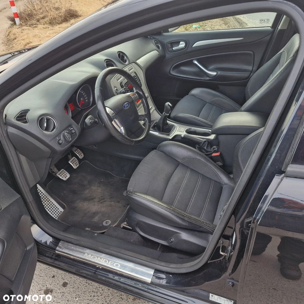 Ford Mondeo SW 2.0 Sport - 14