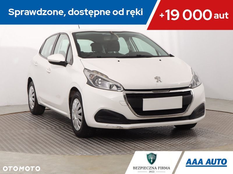 Peugeot 208 - 1