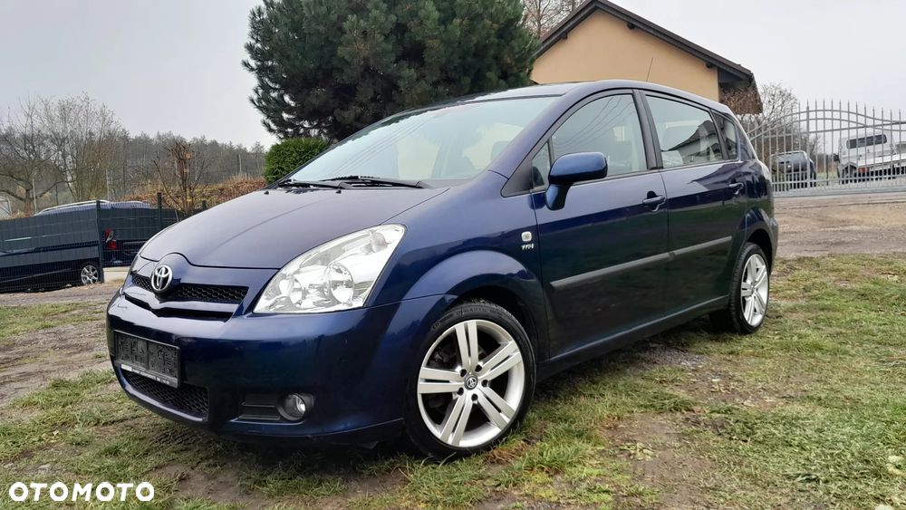 Toyota Corolla Verso - 1