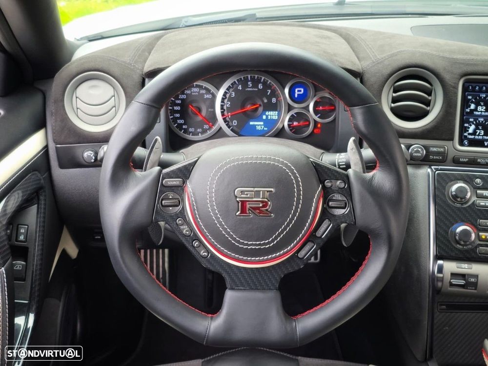 Nissan GT-R 3.8 V6 Black Edition - 36