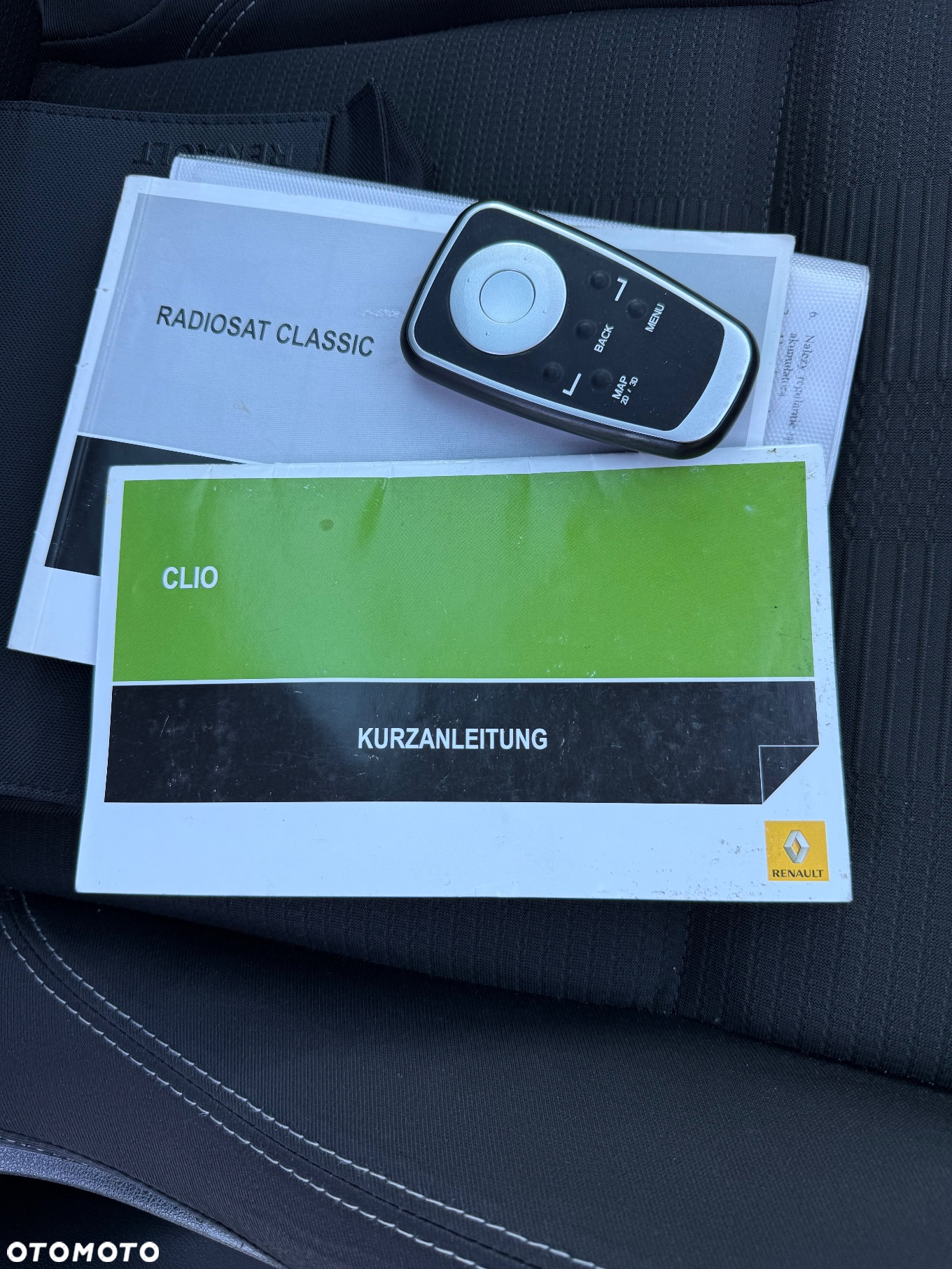 Renault Clio 1.2 16V Dwudziestka Euro5 - 21