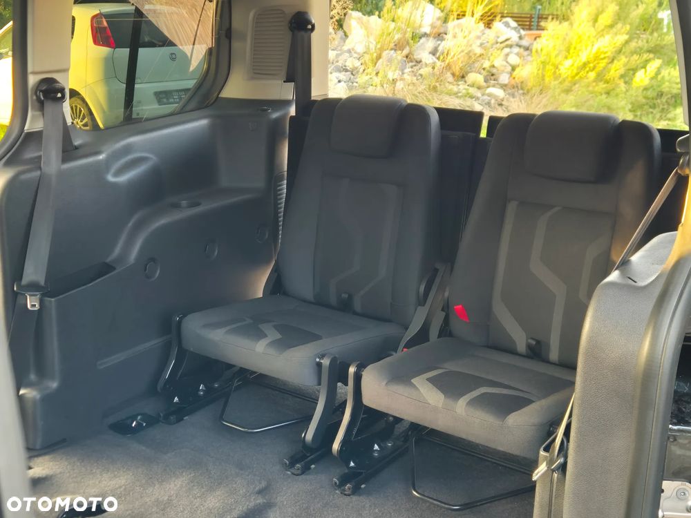 Ford Tourneo Connect Grand 1.6 TDCi Titanium - 30