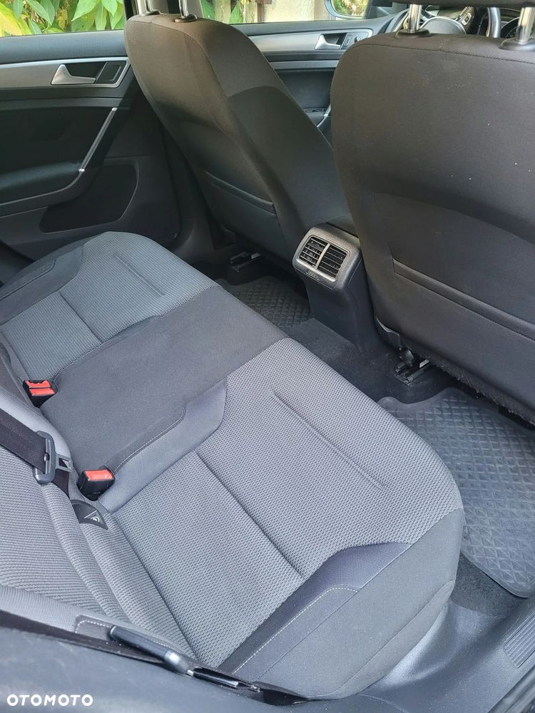 Volkswagen Golf - 15