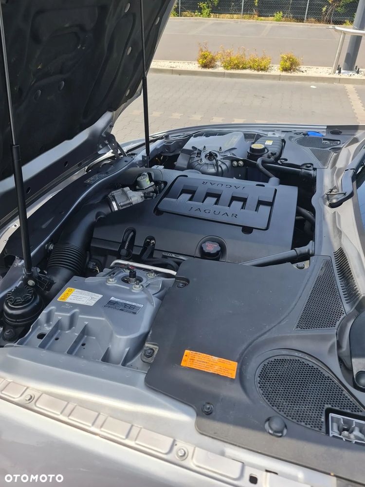 Jaguar XK 4.2 - 10
