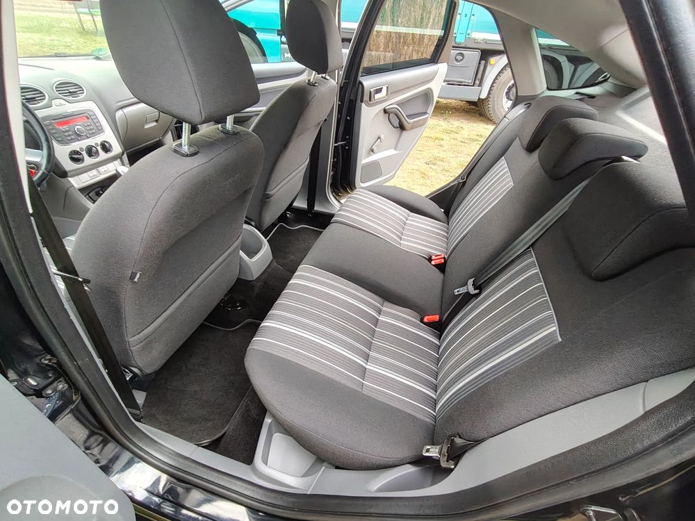 Ford Focus - 17